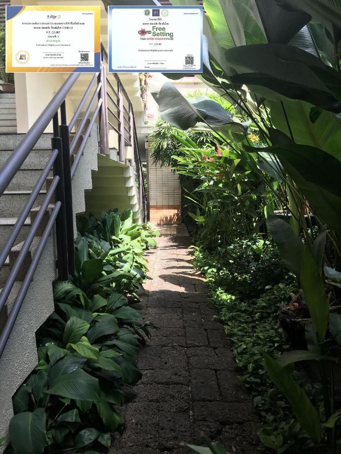 P.T. Court Hotel Bangkok Exterior photo